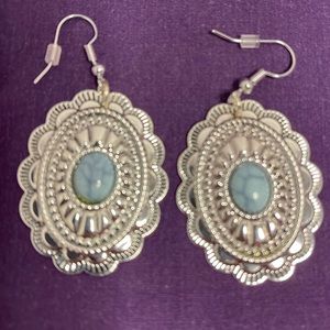 Lightweight French hook earrings.